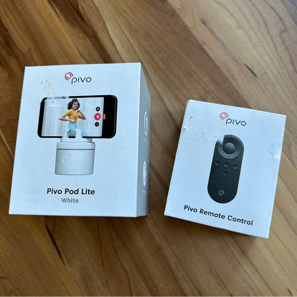 Pivo Pod Lite and Remote Control Set